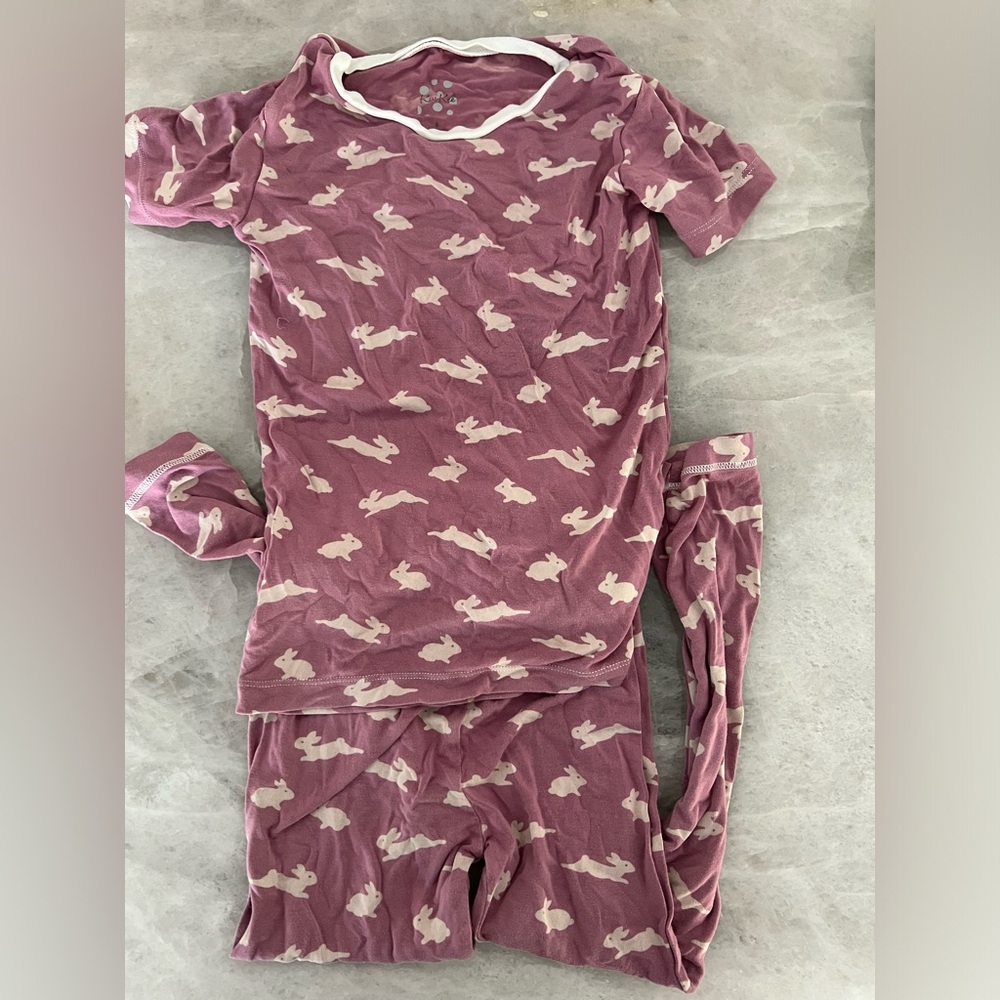 KicKee Kids bamboo pink bunnies short sleeve long pant pajama set, size 6